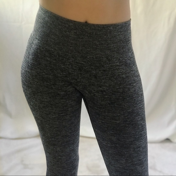 LAST 2! “LEXI” Ribbed Seamless Workout Leggings - Picture 5 of 5